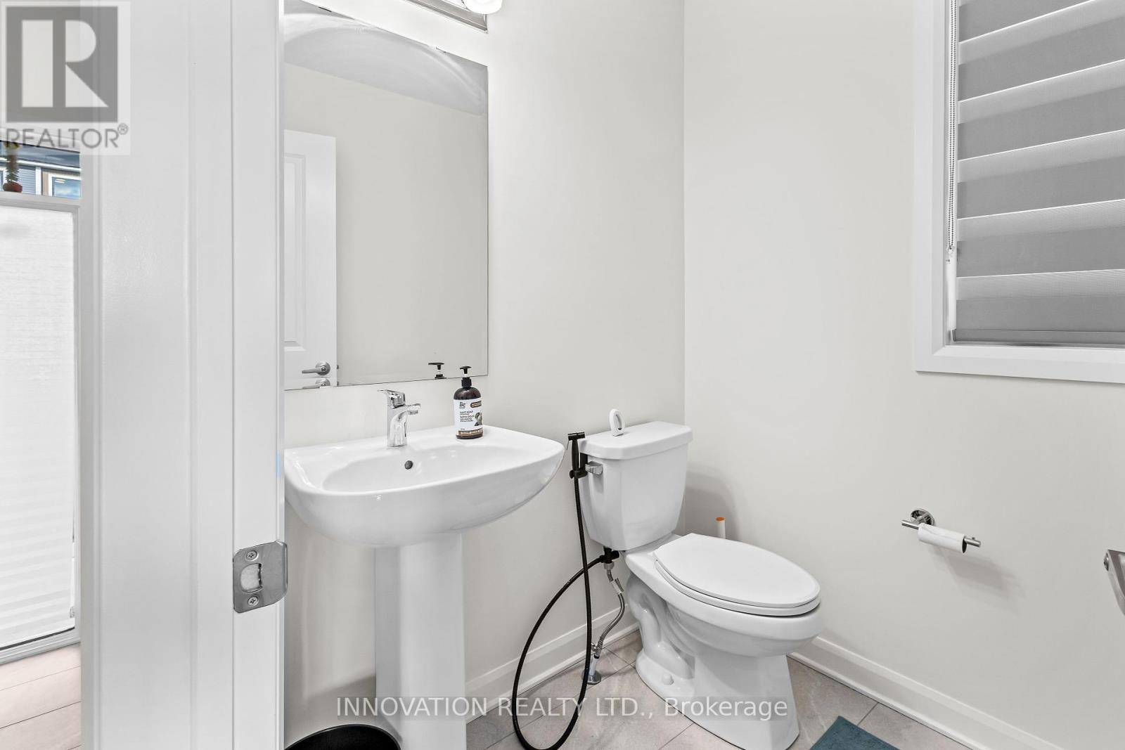 322 Gisborne Place, Ottawa, Ontario  K2W 0L2 - Photo 4 - X12391801
