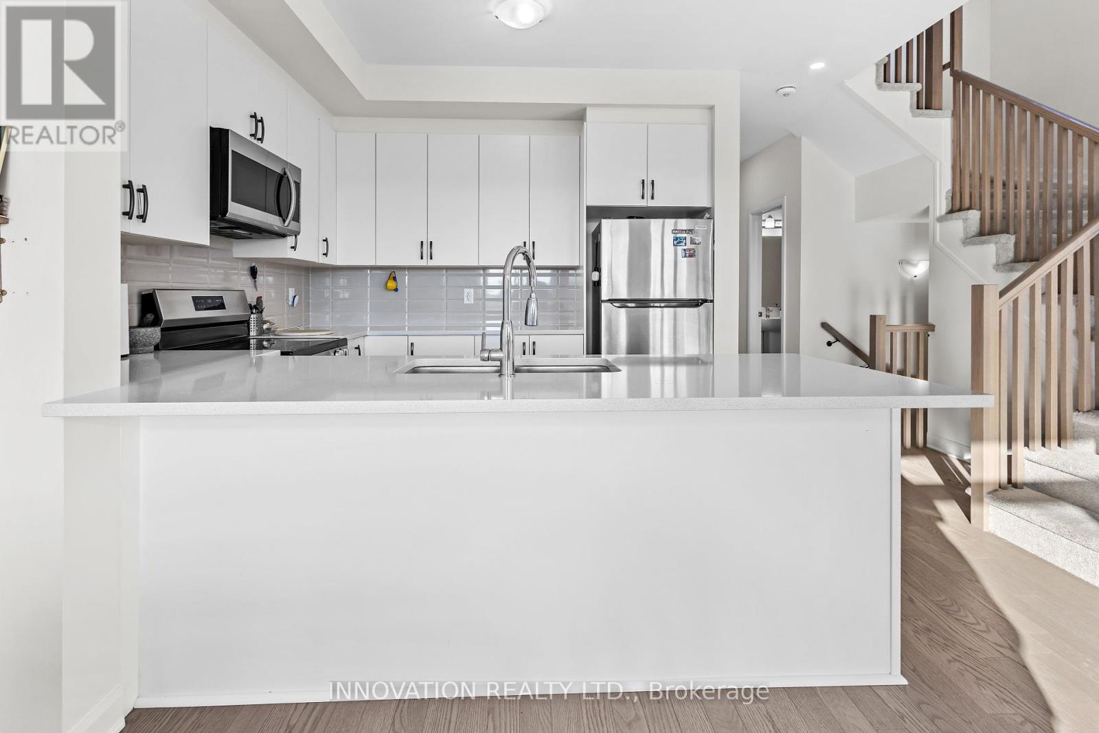 322 Gisborne Place, Ottawa, Ontario  K2W 0L2 - Photo 5 - X12391801