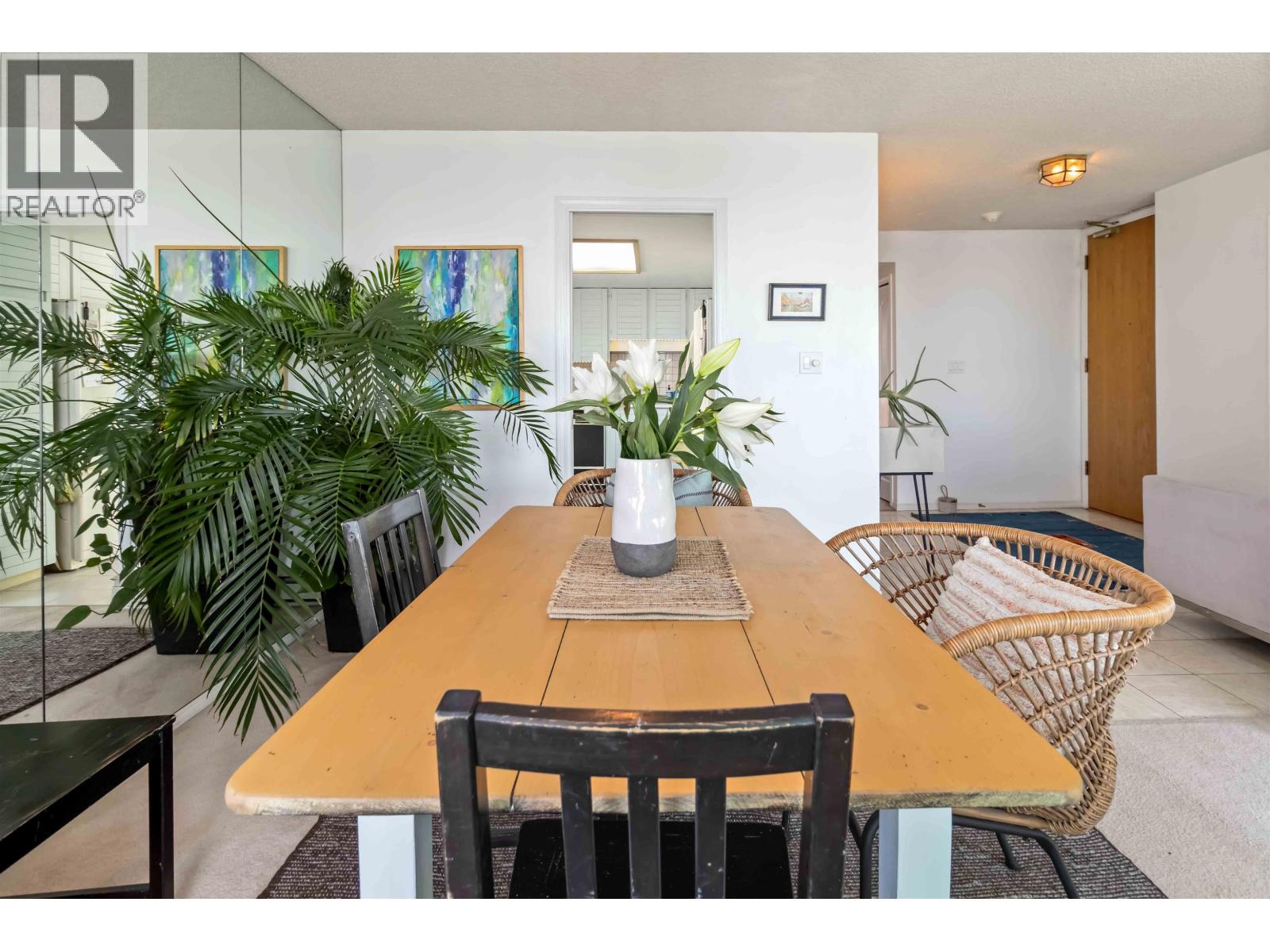 802 1455 Duchess Avenue, West Vancouver, British Columbia  V7T 1H7 - Photo 5 - R3050357