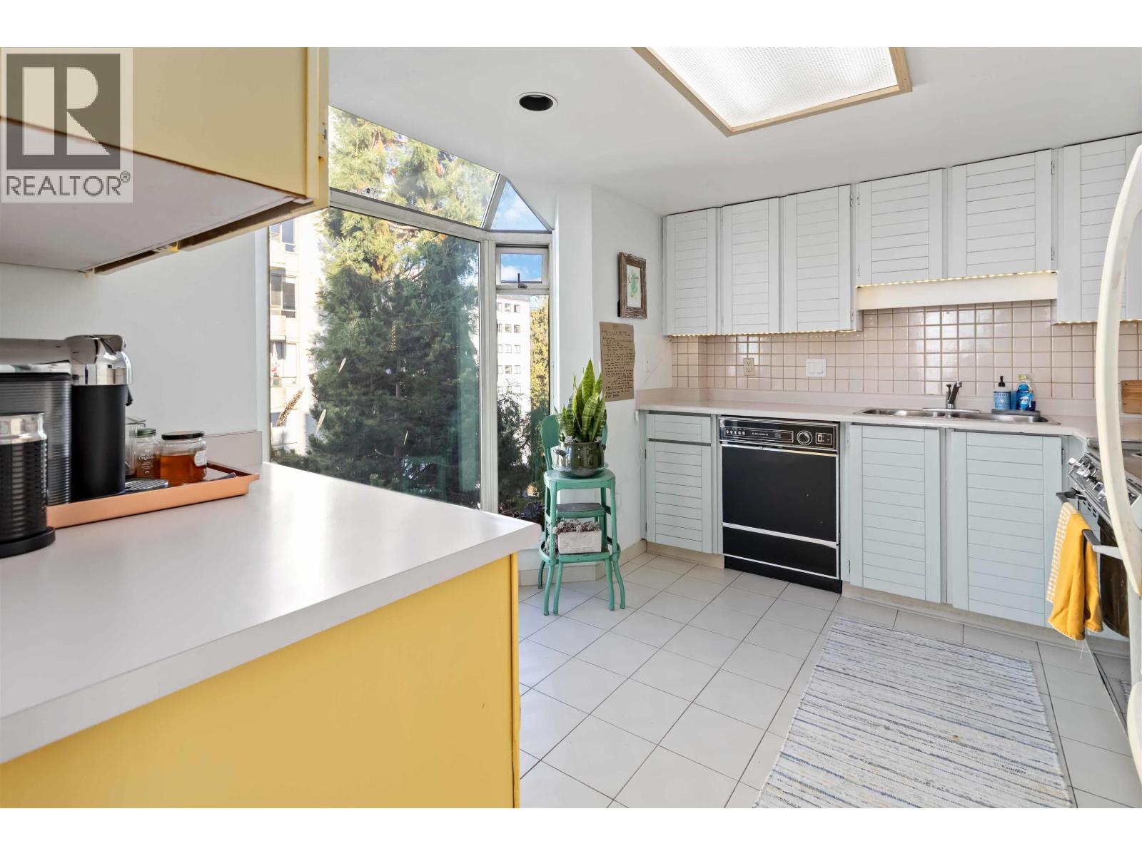 802 1455 Duchess Avenue, West Vancouver, British Columbia  V7T 1H7 - Photo 7 - R3050357