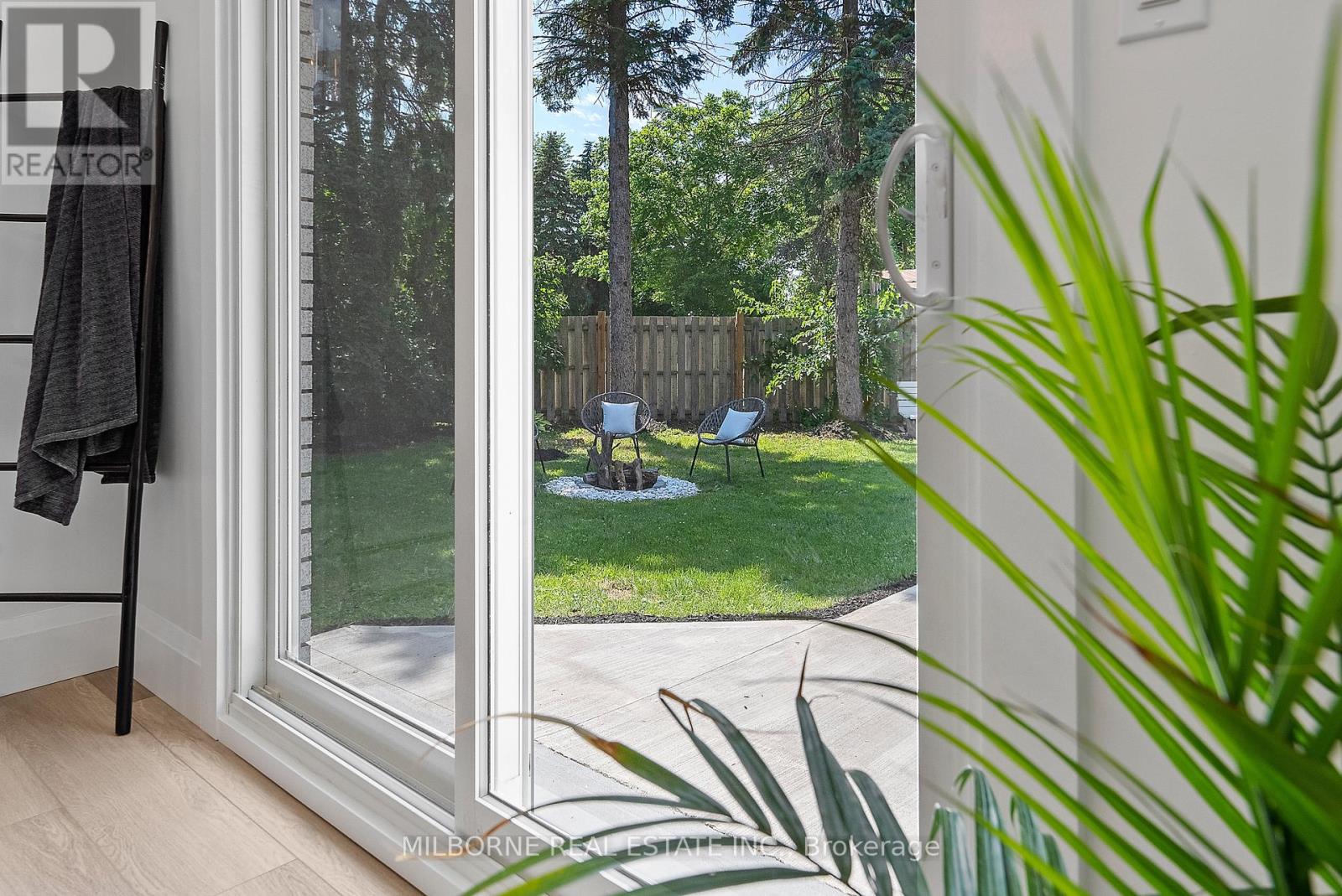 1846 Niagara Stone Road, Niagara-On-The-Lake, Ontario  L0S 1J0 - Photo 10 - X12426311