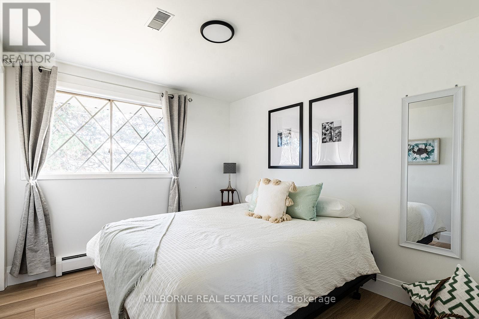 1846 Niagara Stone Road, Niagara-On-The-Lake, Ontario  L0S 1J0 - Photo 15 - X12426311