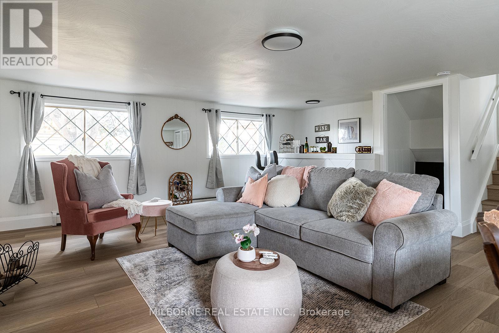 1846 Niagara Stone Road, Niagara-On-The-Lake, Ontario  L0S 1J0 - Photo 19 - X12426311