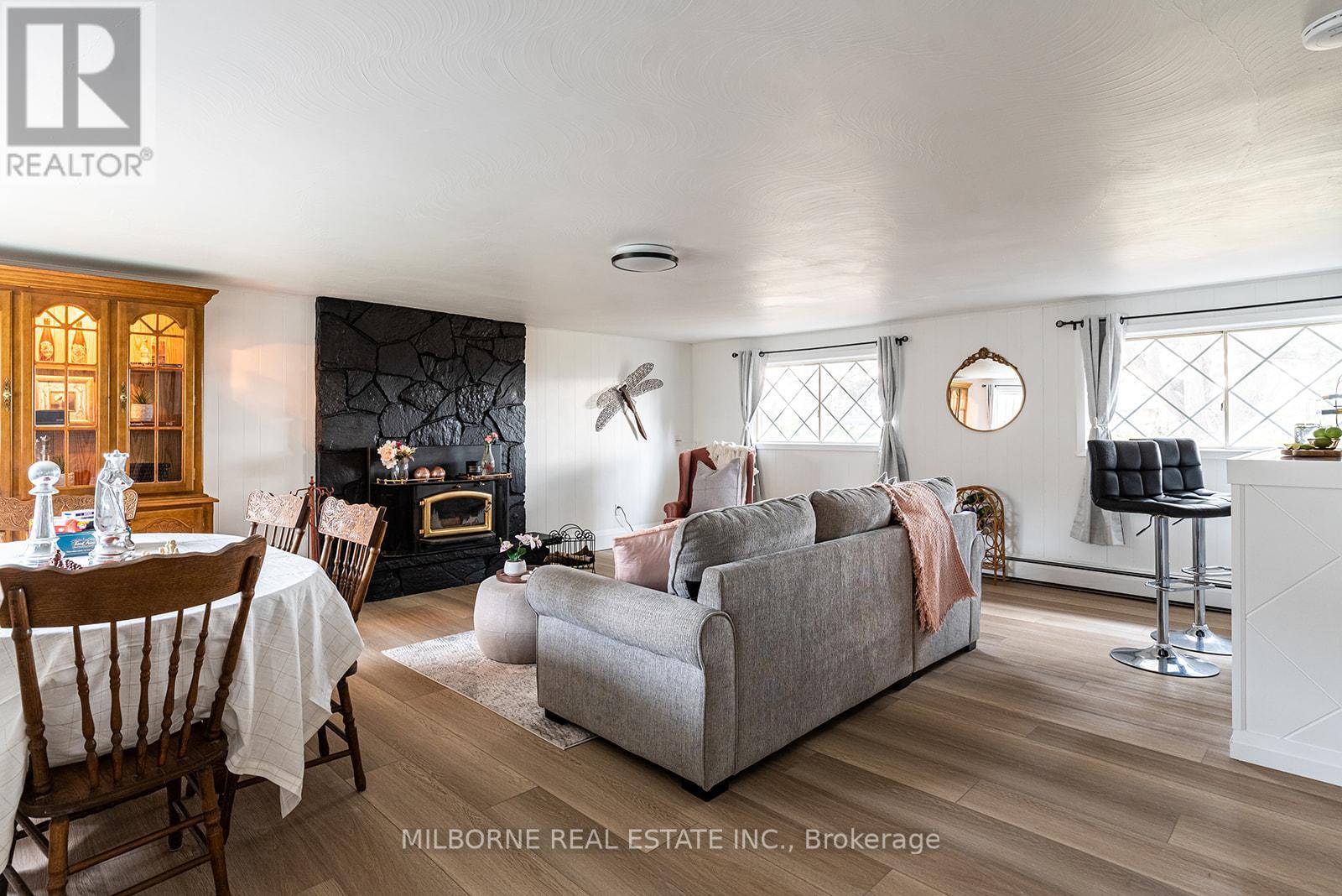 1846 Niagara Stone Road, Niagara-On-The-Lake, Ontario  L0S 1J0 - Photo 20 - X12426311