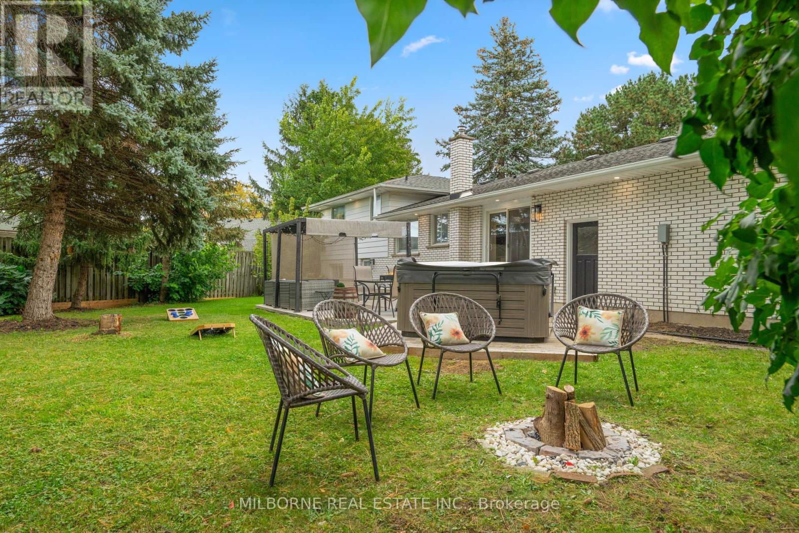 1846 Niagara Stone Road, Niagara-On-The-Lake, Ontario  L0S 1J0 - Photo 28 - X12426311