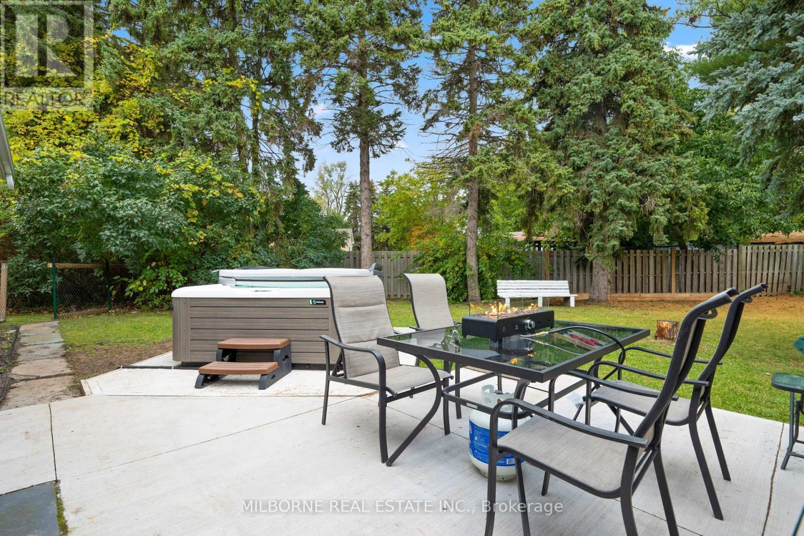 1846 Niagara Stone Road, Niagara-On-The-Lake, Ontario  L0S 1J0 - Photo 29 - X12426311