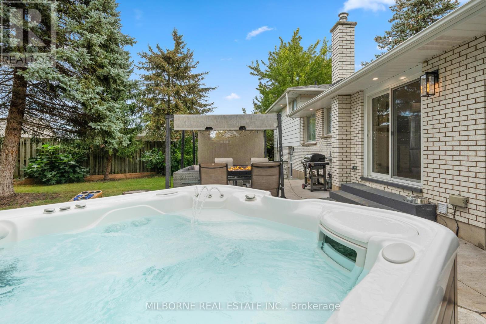 1846 Niagara Stone Road, Niagara-On-The-Lake, Ontario  L0S 1J0 - Photo 32 - X12426311