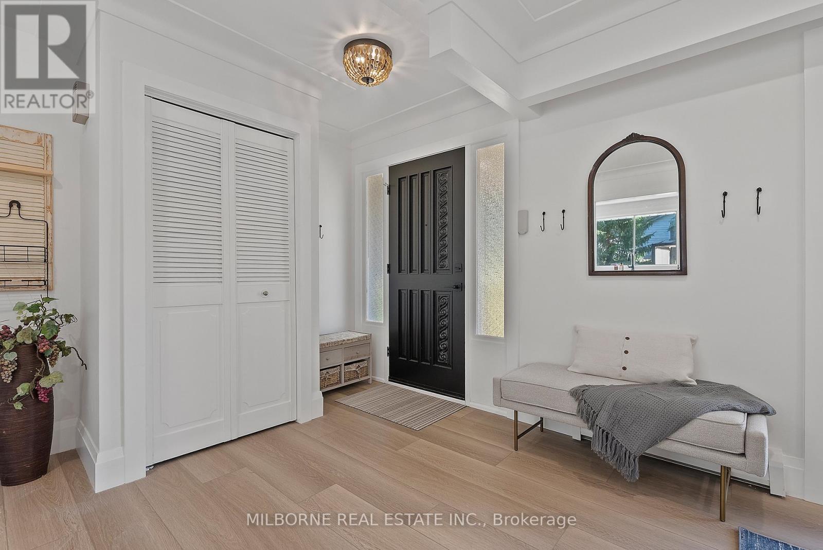 1846 Niagara Stone Road, Niagara-On-The-Lake, Ontario  L0S 1J0 - Photo 4 - X12426311