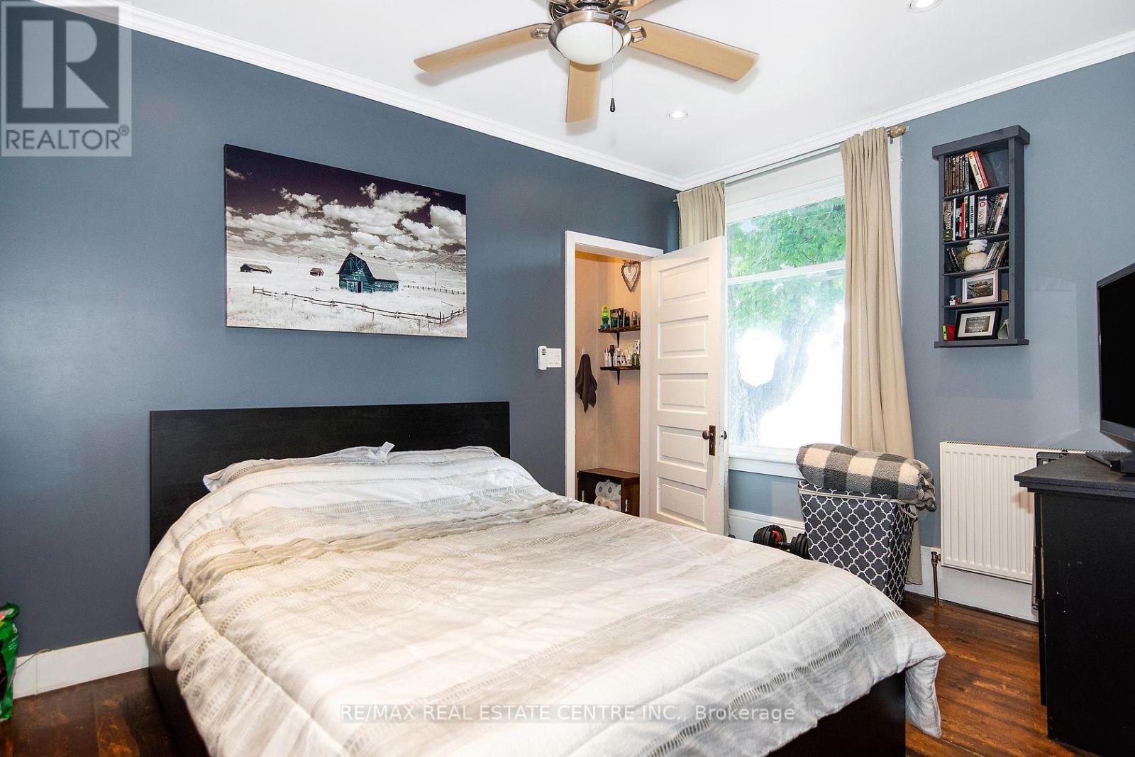 132 First Avenue E, Shelburne, Ontario  L9V 3K1 - Photo 11 - X12426333