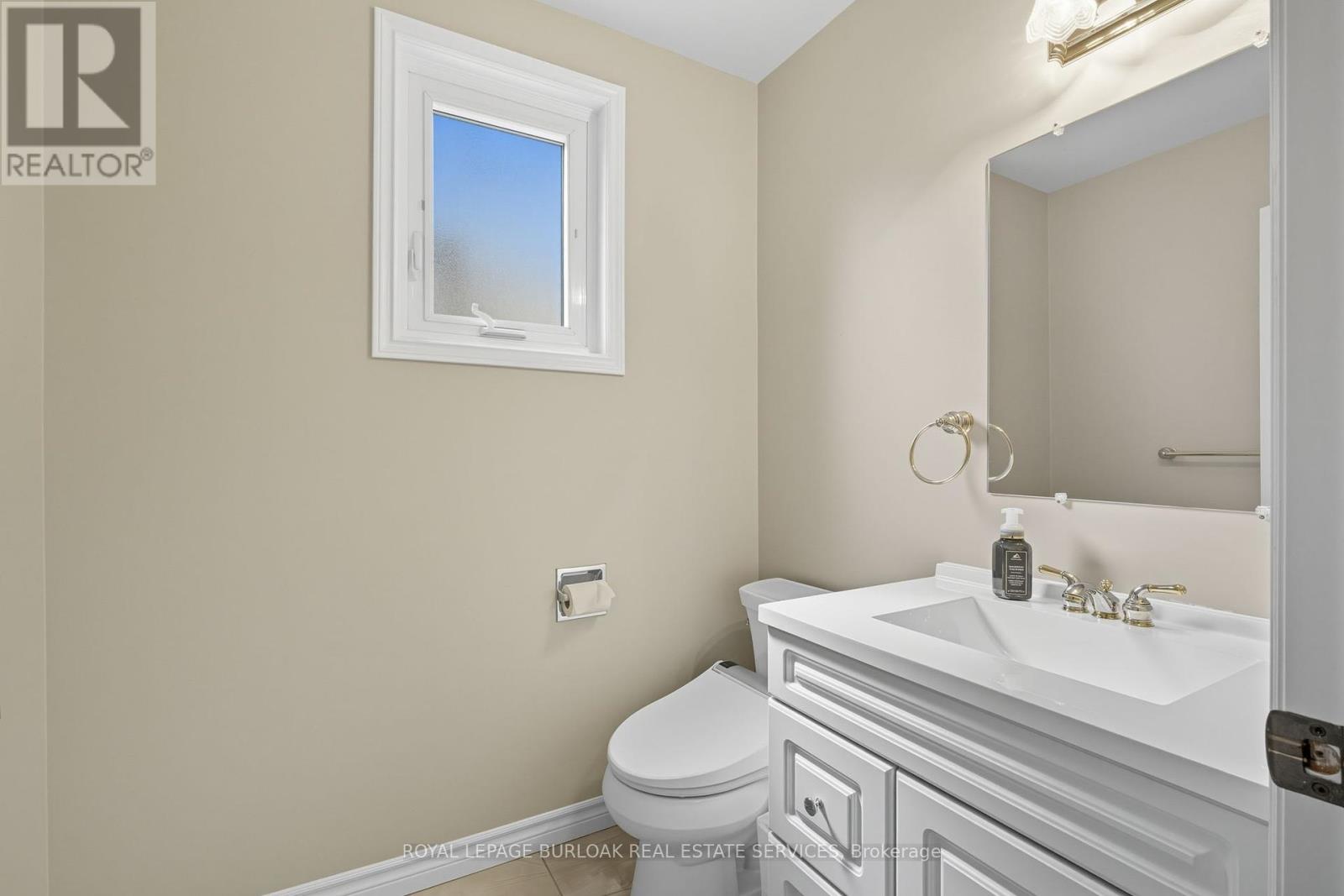 106 Maple Drive, Hamilton, Ontario  L8G 4S4 - Photo 16 - X12426340