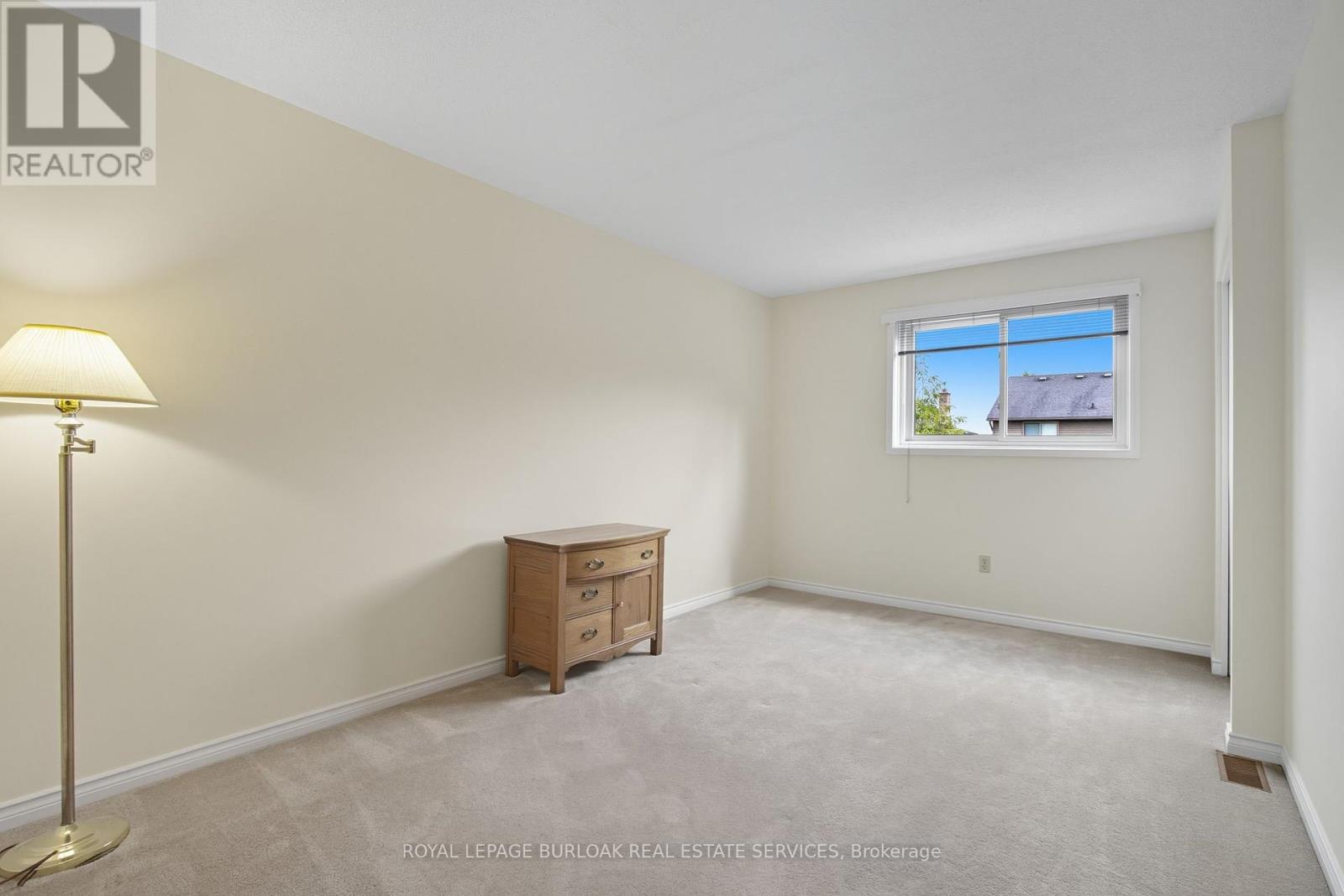 106 Maple Drive, Hamilton, Ontario  L8G 4S4 - Photo 23 - X12426340