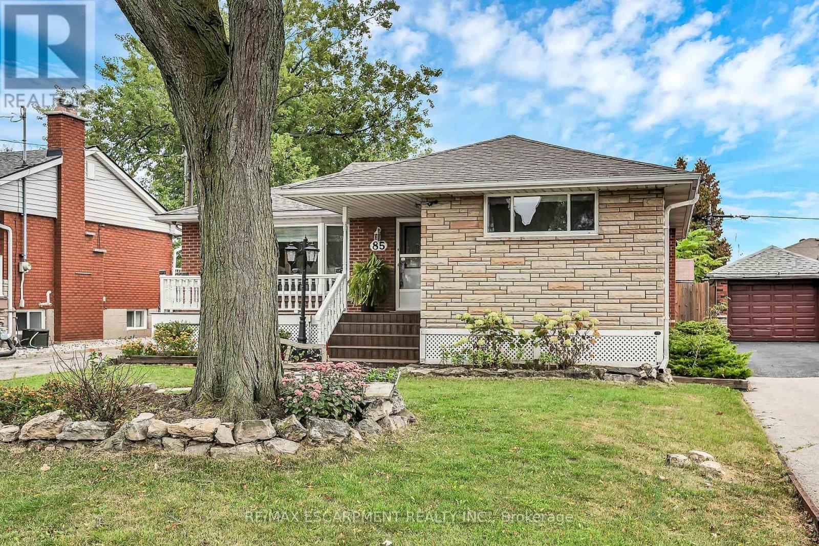 85 East 45th Street, Hamilton, Ontario  L8T 3J9 - Photo 2 - X12426353