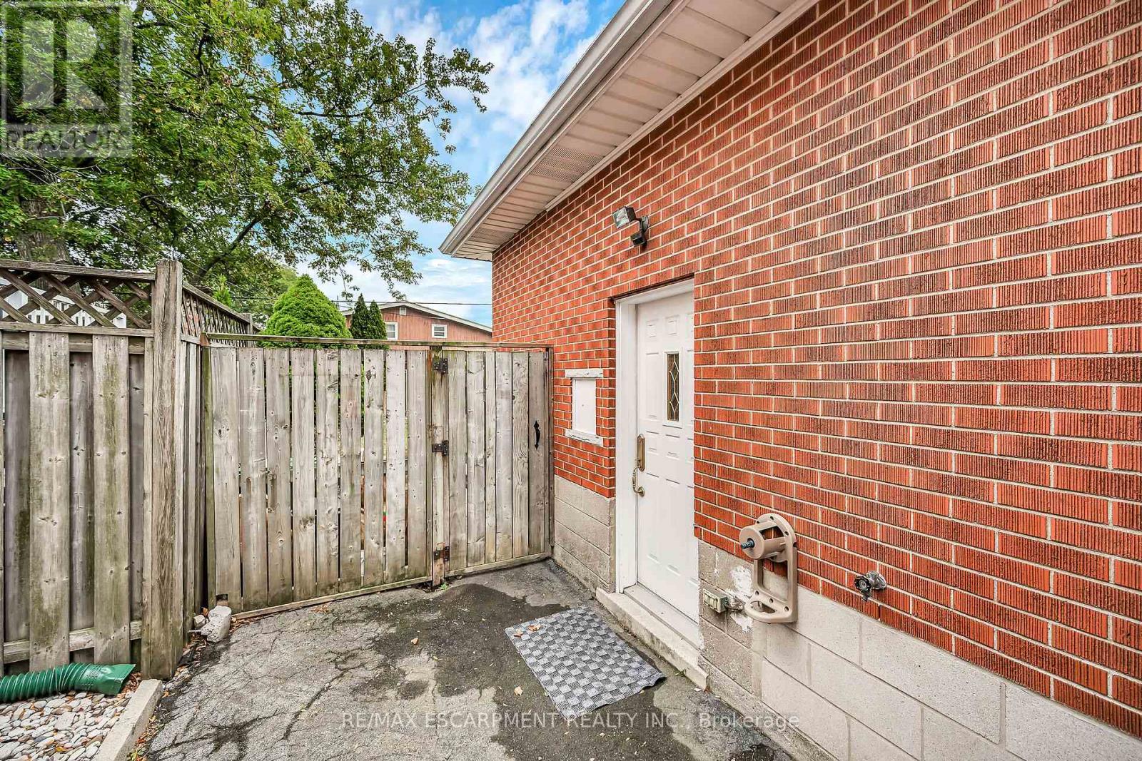 85 East 45th Street, Hamilton, Ontario  L8T 3J9 - Photo 36 - X12426353