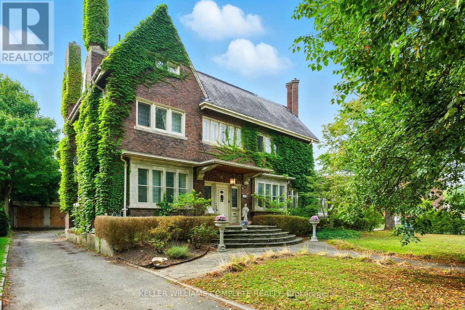 122 Dufferin Avenue, Brant, Ontario  N3T 4R1 - Photo 1 - X12426364