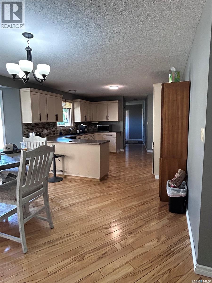 2550 Cardinal Crescent, North Battleford, Saskatchewan  S9A 3W9 - Photo 7 - SK019353
