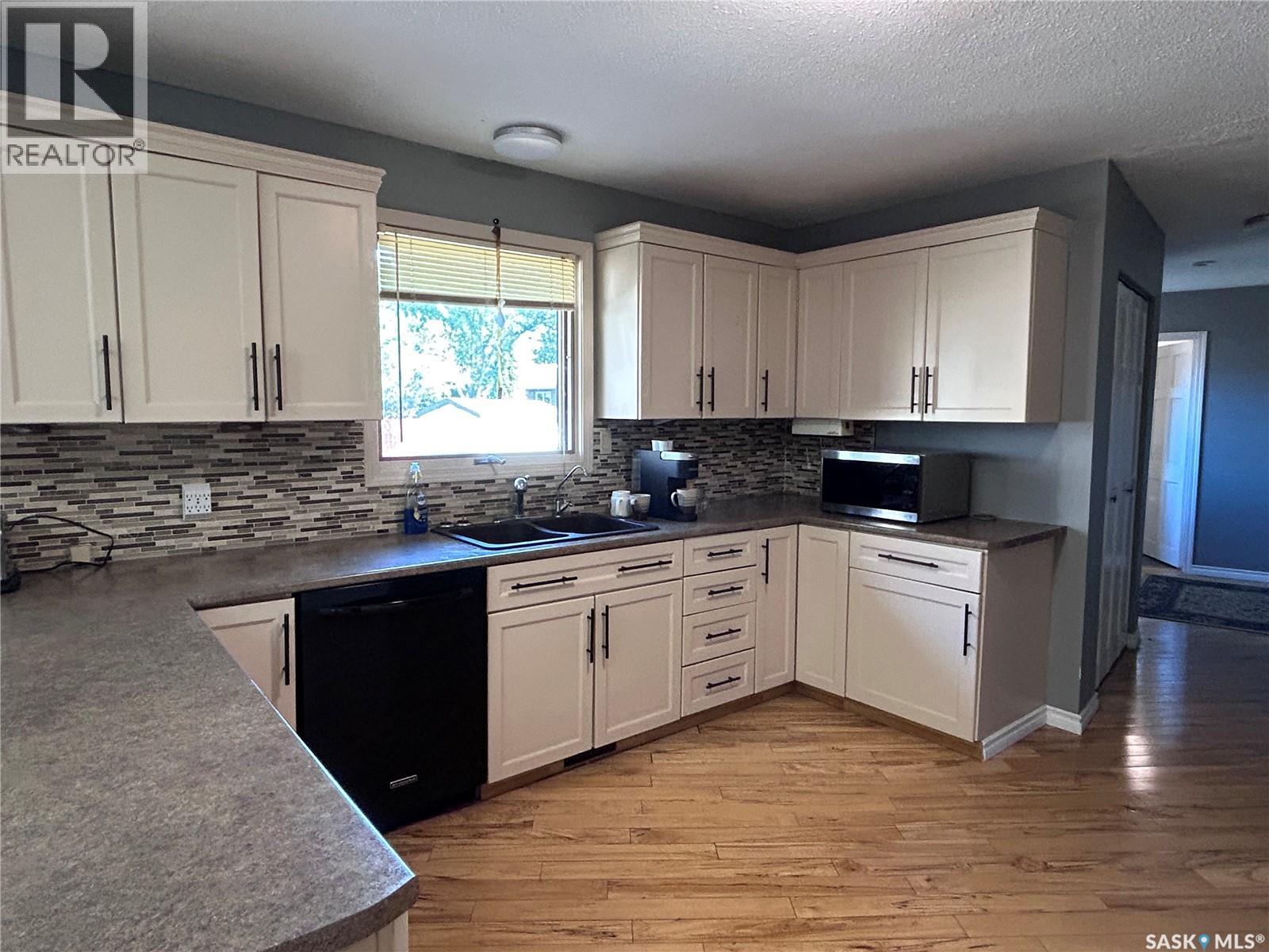 2550 Cardinal Crescent, North Battleford, Saskatchewan  S9A 3W9 - Photo 8 - SK019353