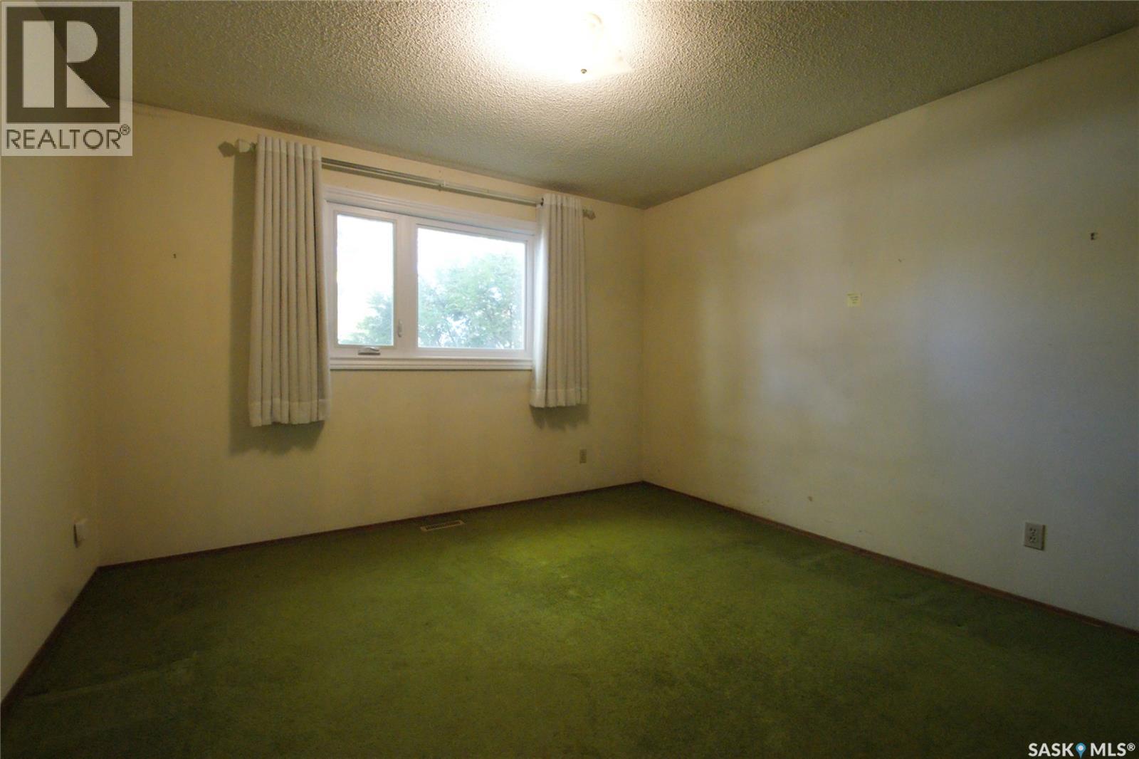 402 Mckercher Drive, Saskatoon, Saskatchewan  S7H 3W5 - Photo 7 - SK019311