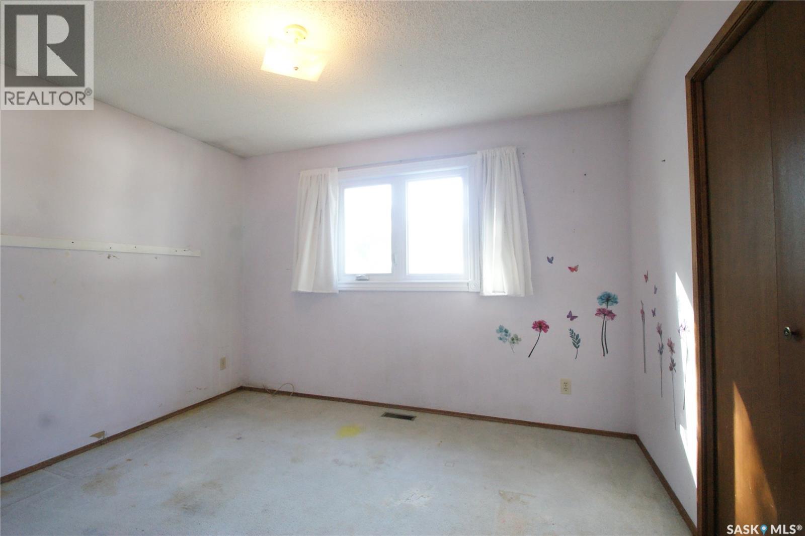 402 Mckercher Drive, Saskatoon, Saskatchewan  S7H 3W5 - Photo 8 - SK019311