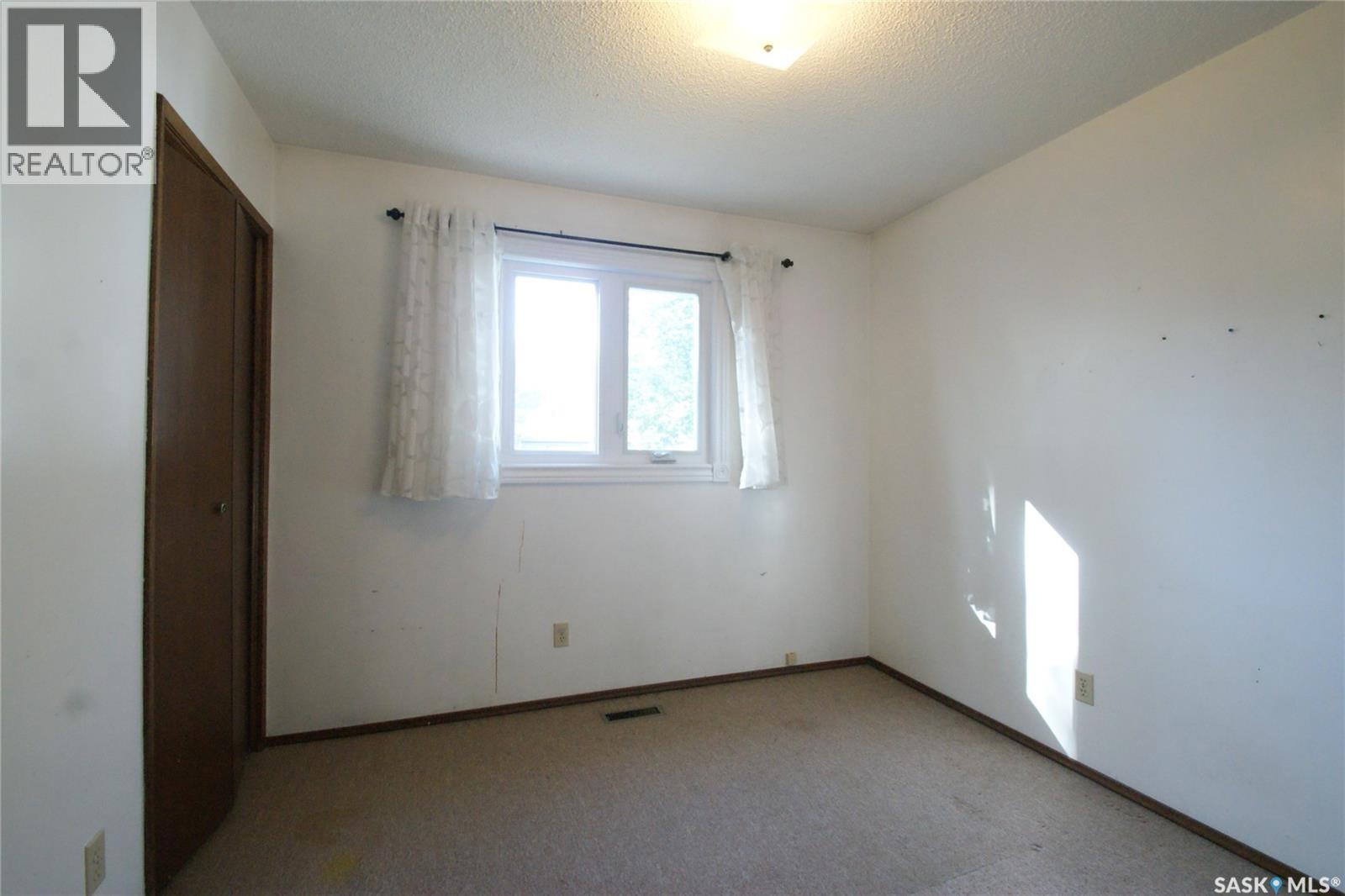 402 Mckercher Drive, Saskatoon, Saskatchewan  S7H 3W5 - Photo 9 - SK019311
