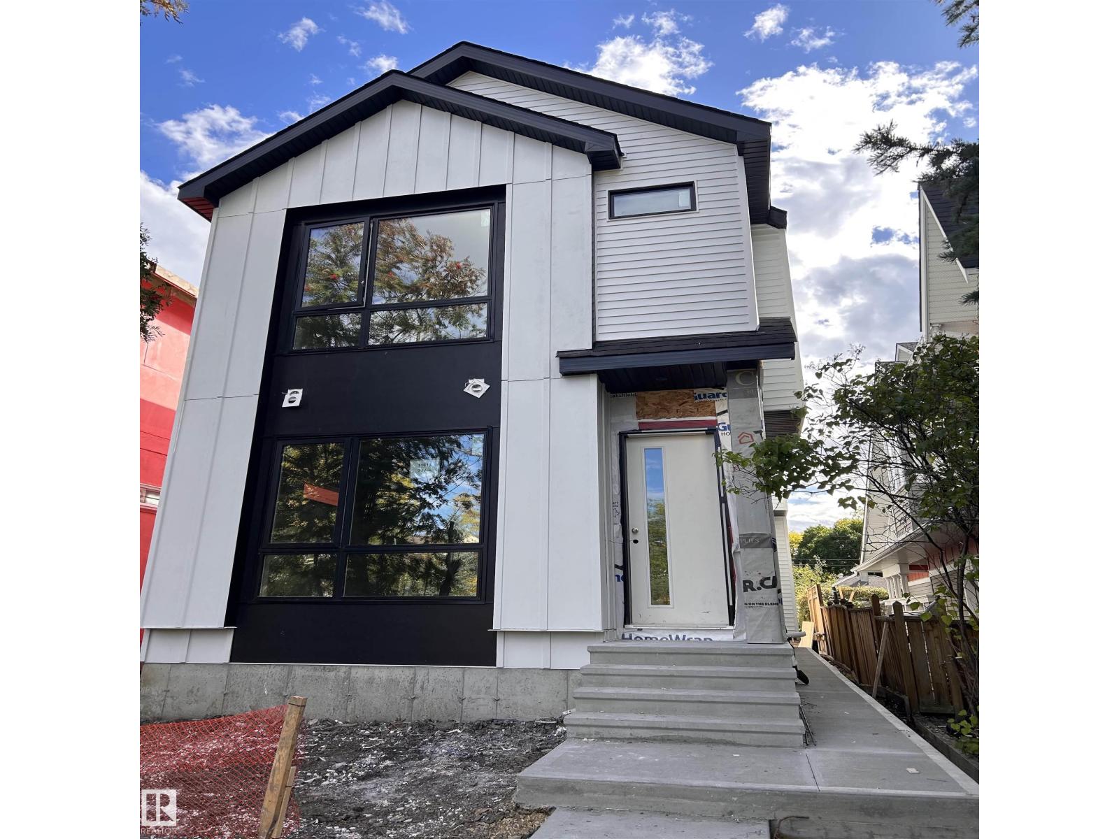 11613 79 AV NW, Edmonton, Alberta