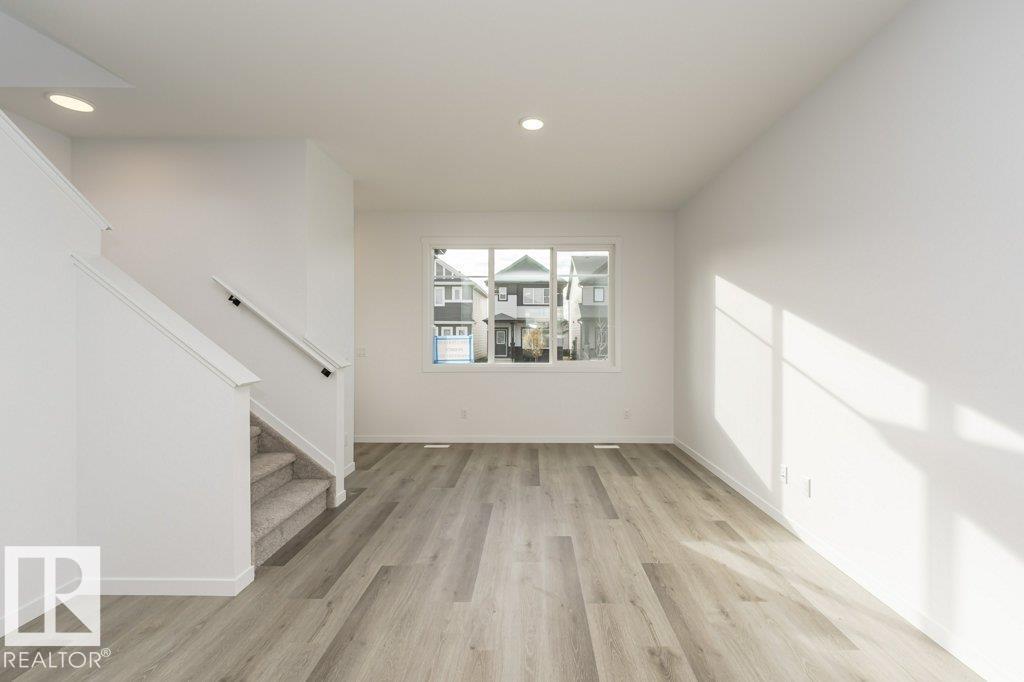 326 Edgemont Dr Nw, Edmonton, Alberta  T6M 3G7 - Photo 10 - E4459426