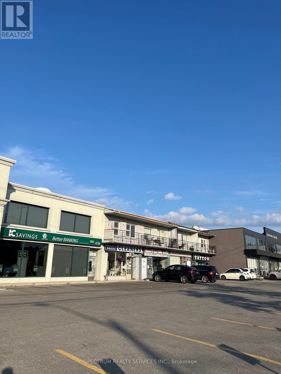 2906 Dufferin Street, Toronto, Ontario  M6B 3S8 - Photo 2 - W12412167