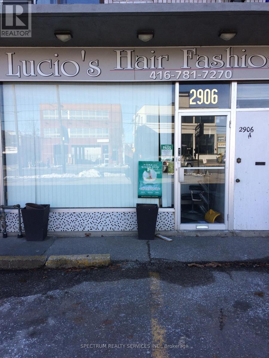 2906 Dufferin Street, Toronto, Ontario  M6B 3S8 - Photo 3 - W12412167
