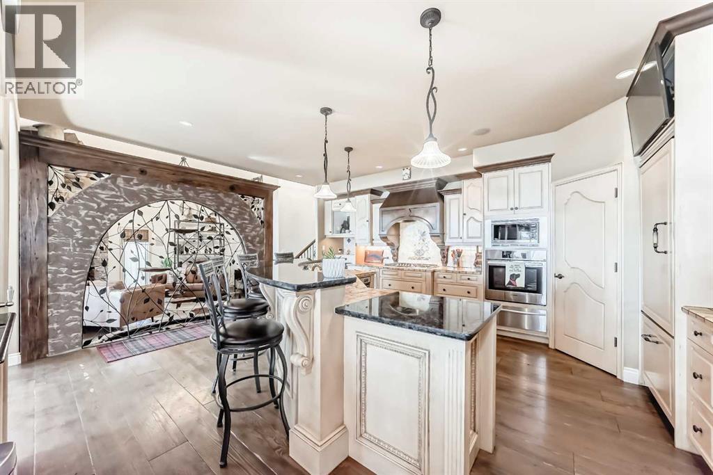 716 West Chestermere Drive, Chestermere, Alberta  T1X 1B5 - Photo 5 - A2259560