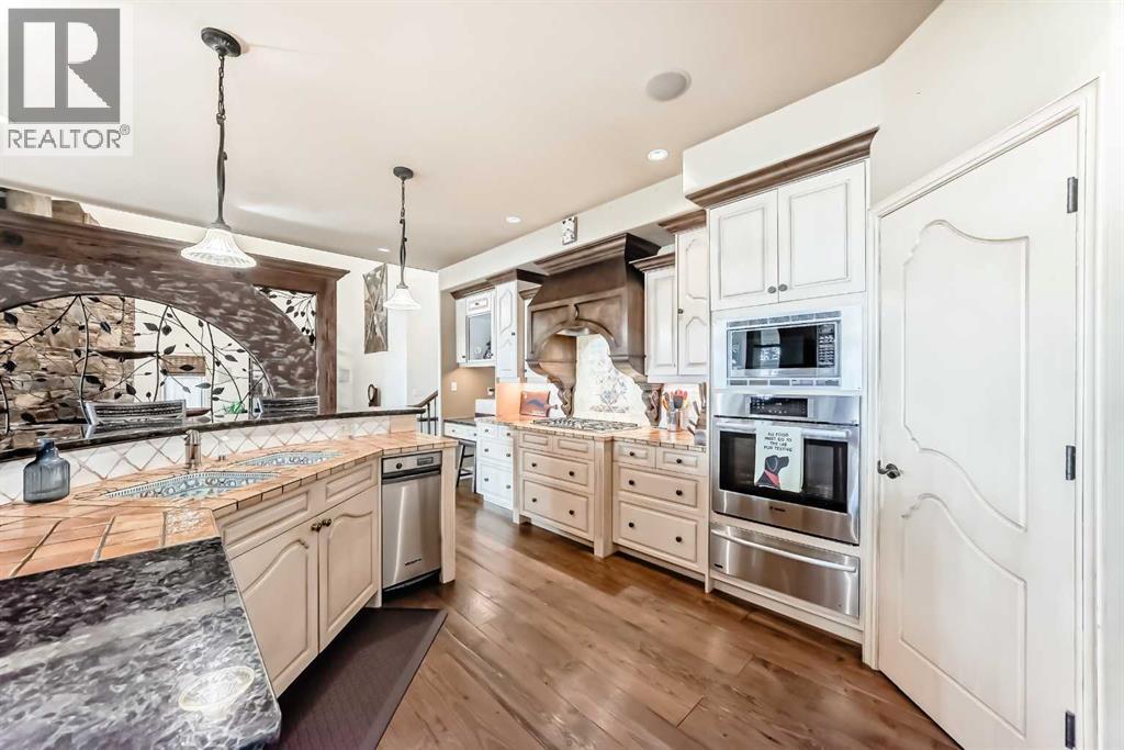 716 West Chestermere Drive, Chestermere, Alberta  T1X 1B5 - Photo 6 - A2259560