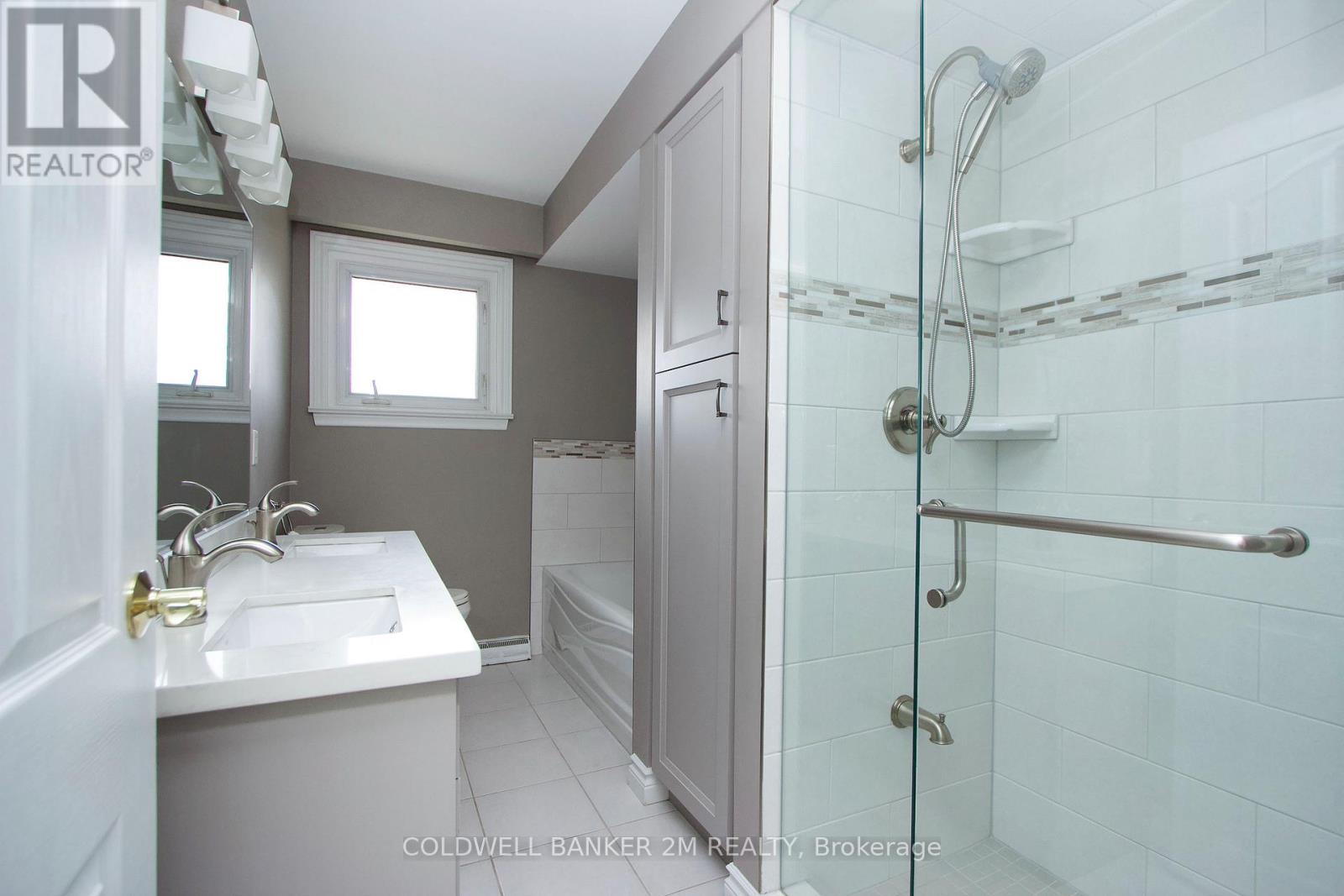624 Gibbons Street, Oshawa, Ontario  L1J 4Z8 - Photo 11 - E12426613