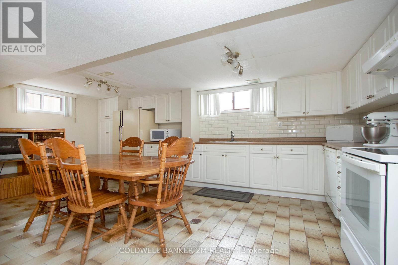 624 Gibbons Street, Oshawa, Ontario  L1J 4Z8 - Photo 19 - E12426613