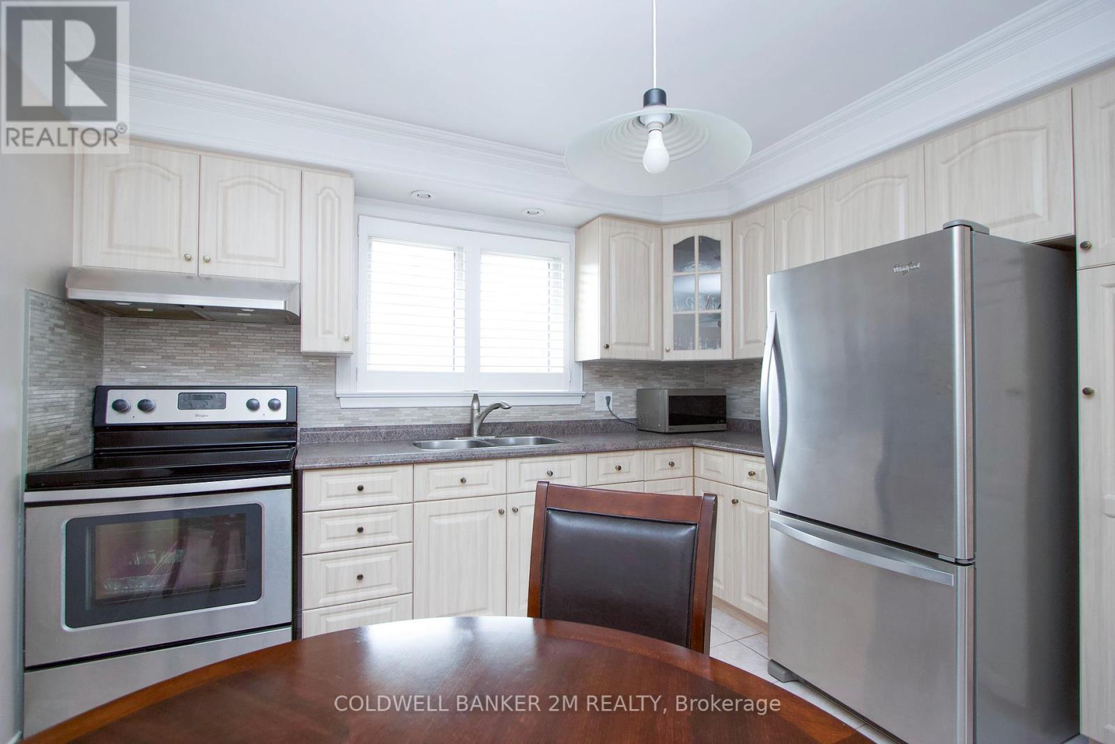 624 Gibbons Street, Oshawa, Ontario  L1J 4Z8 - Photo 8 - E12426613
