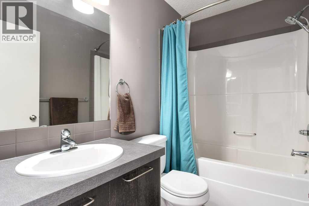30 Copperpond Place Se, Calgary, Alberta  T2Z 0L6 - Photo 18 - A2259832