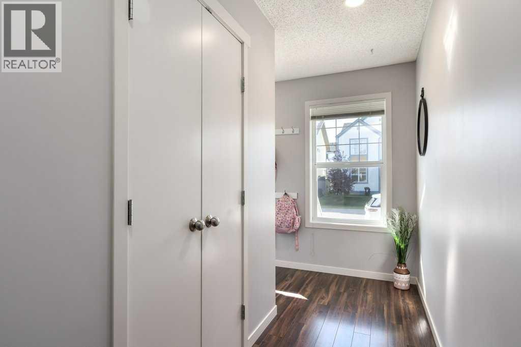 30 Copperpond Place Se, Calgary, Alberta  T2Z 0L6 - Photo 5 - A2259832