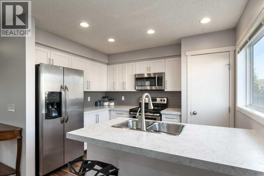 30 Copperpond Place Se, Calgary, Alberta  T2Z 0L6 - Photo 11 - A2259832