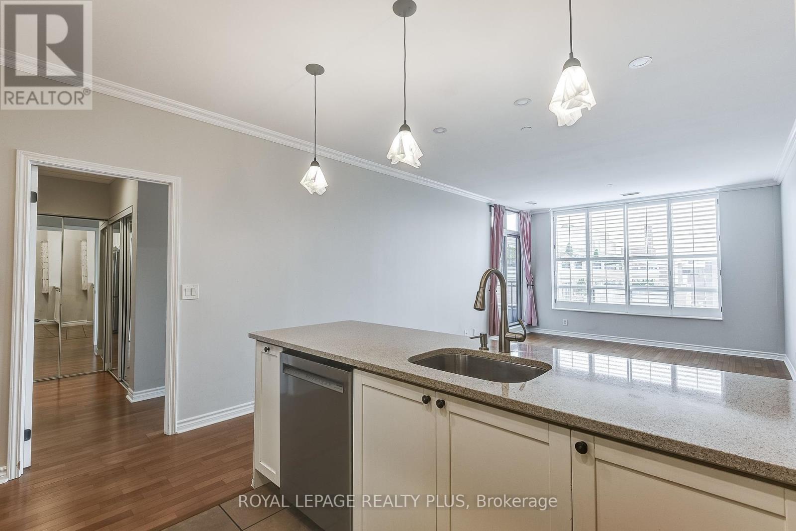 715 - 980 Yonge Street, Toronto, Ontario  M4W 3V8 - Photo 12 - C12426456