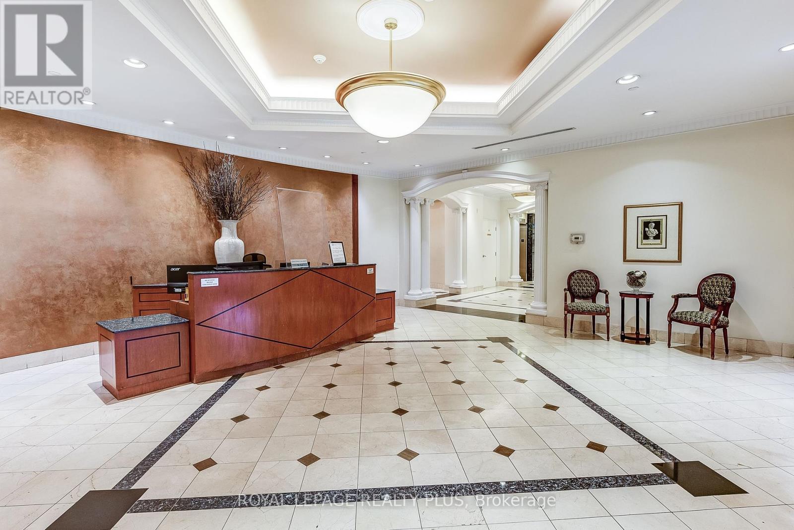 715 - 980 Yonge Street, Toronto, Ontario  M4W 3V8 - Photo 3 - C12426456