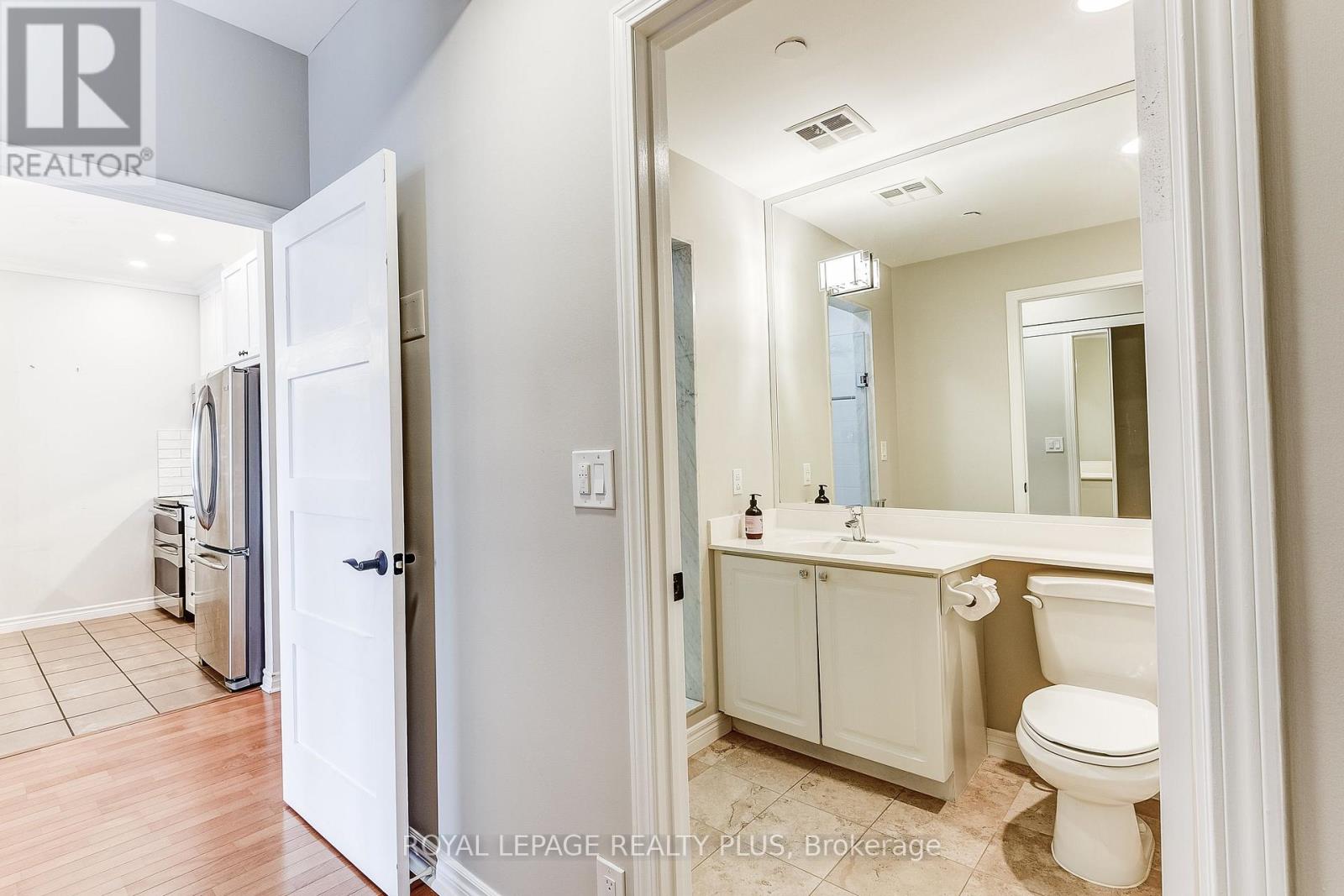 715 - 980 Yonge Street, Toronto, Ontario  M4W 3V8 - Photo 32 - C12426456