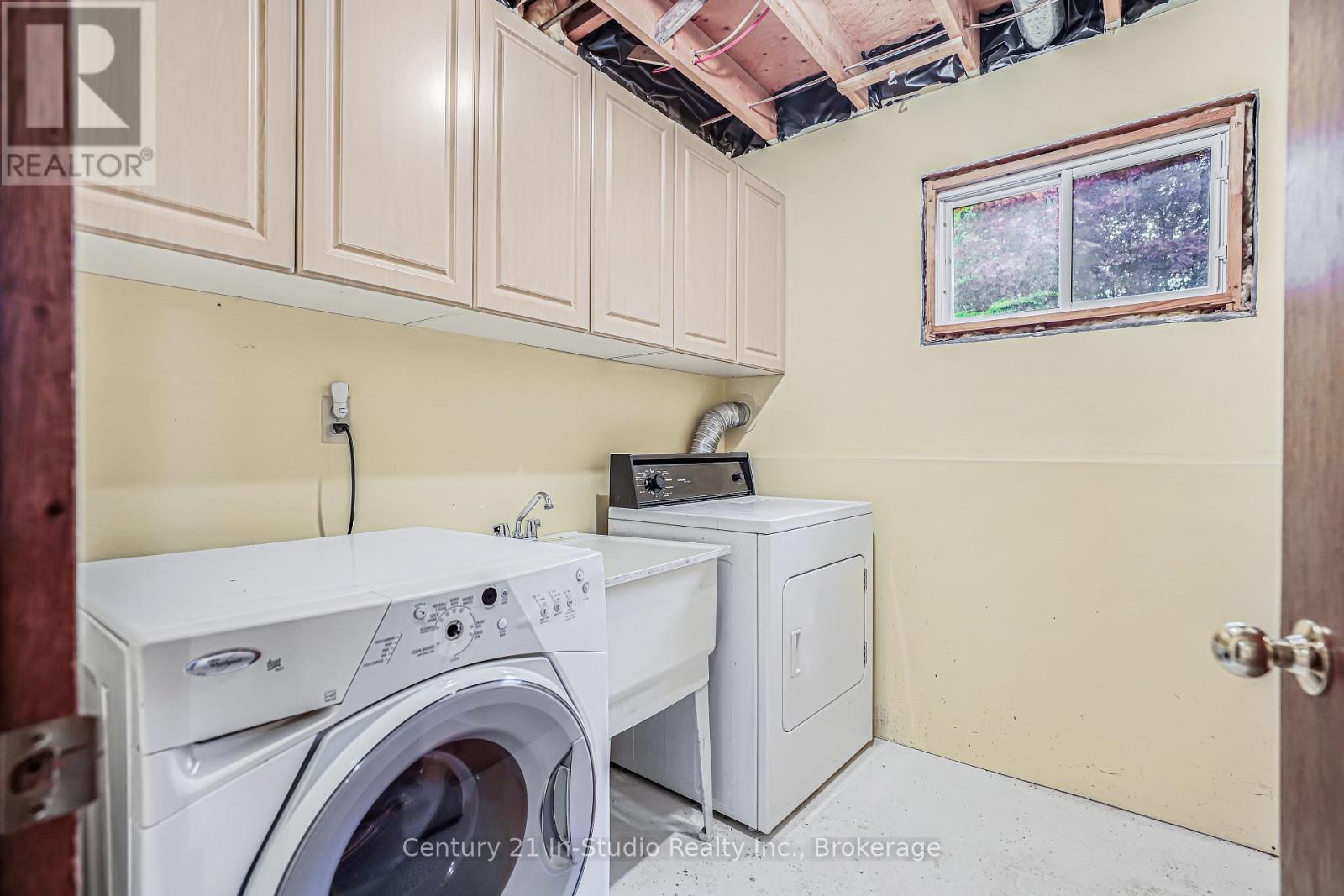 526 Crawford Street, Saugeen Shores, Ontario  N0H 2C2 - Photo 28 - X12426573