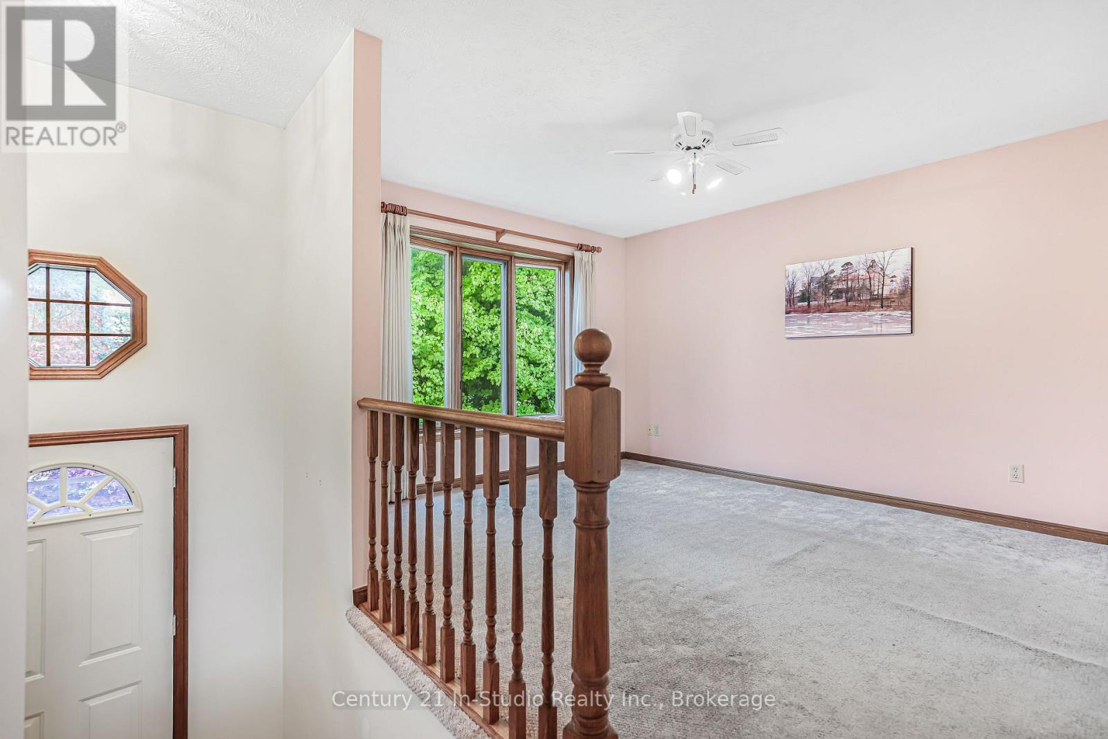 526 Crawford Street, Saugeen Shores, Ontario  N0H 2C2 - Photo 8 - X12426573