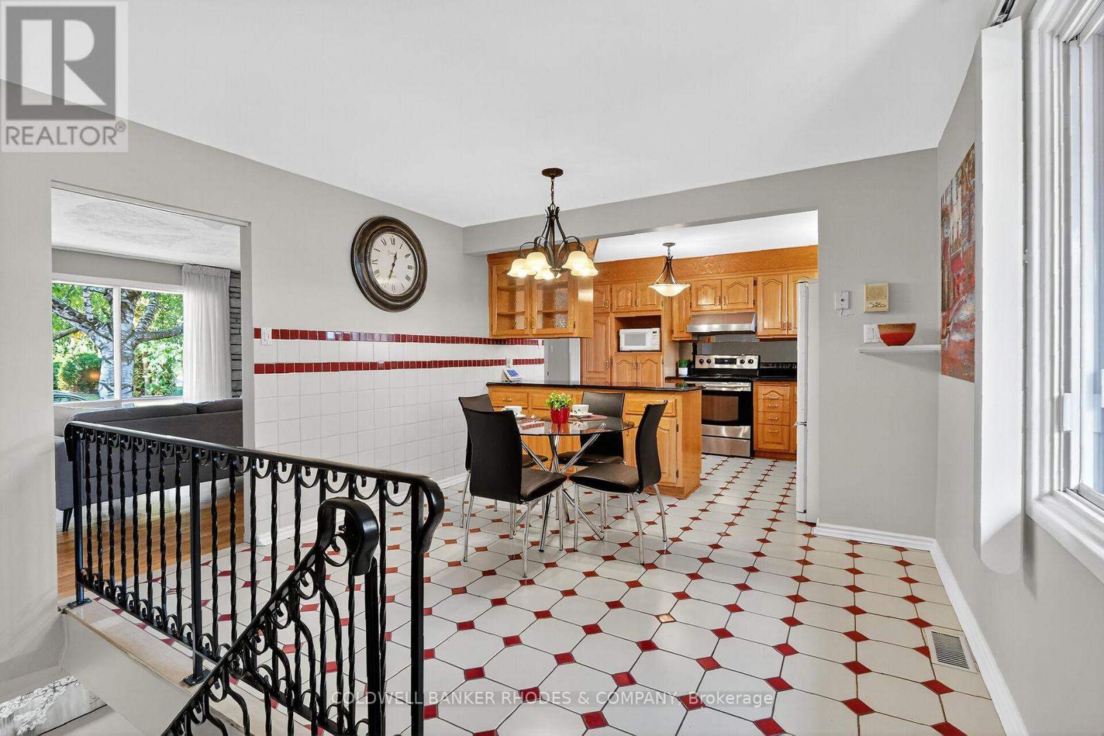 11 Willeth Avenue, Ottawa, Ontario  K2E 5C2 - Photo 13 - X12426494