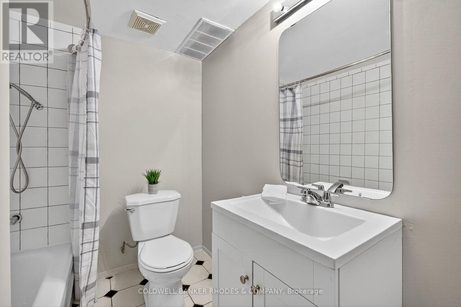 11 Willeth Avenue, Ottawa, Ontario  K2E 5C2 - Photo 41 - X12426494
