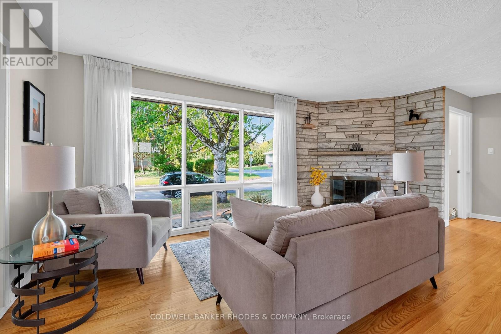 11 Willeth Avenue, Ottawa, Ontario  K2E 5C2 - Photo 6 - X12426494