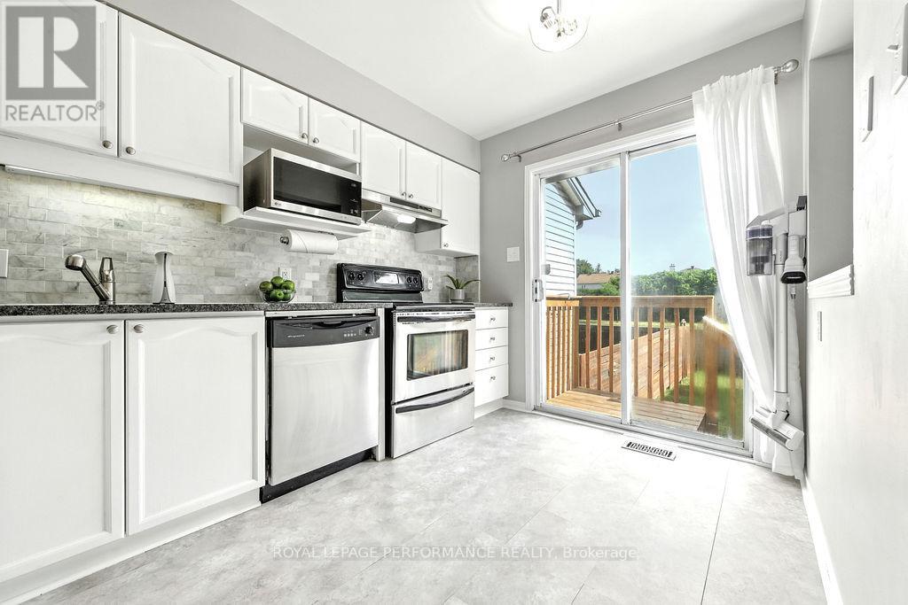 1649 Greywood Drive, Ottawa, Ontario  K1C 7L9 - Photo 11 - X12426542