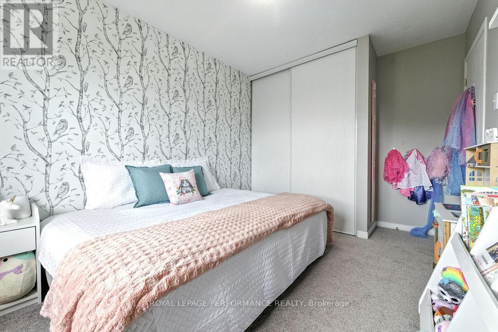 1649 Greywood Drive, Ottawa, Ontario  K1C 7L9 - Photo 17 - X12426542