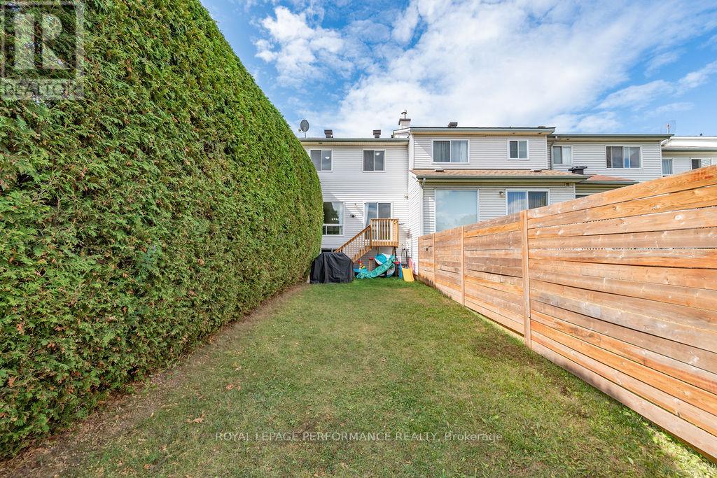 1649 Greywood Drive, Ottawa, Ontario  K1C 7L9 - Photo 26 - X12426542
