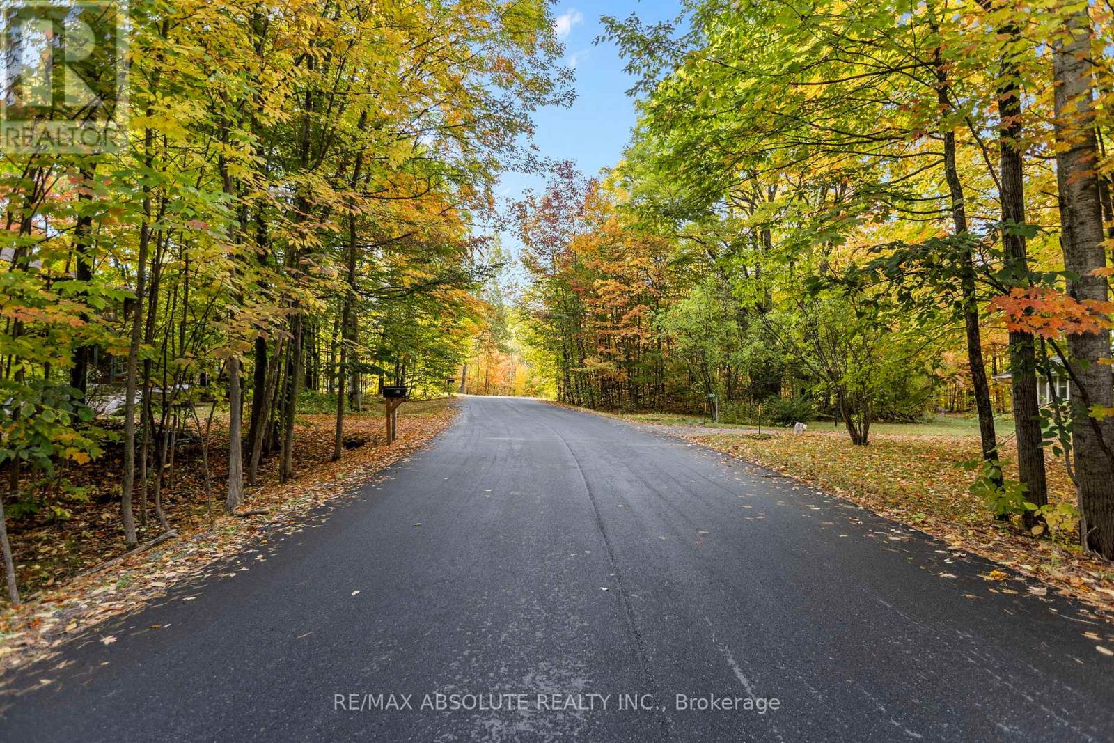 109 PINERIDGE ROAD, Ottawa, Ontario
