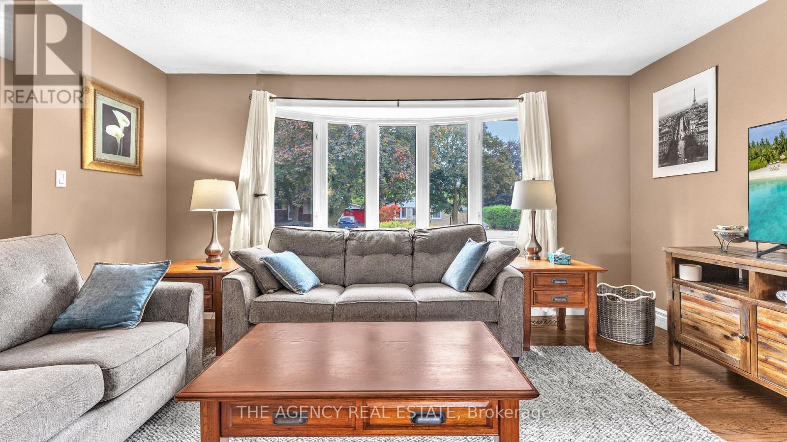 77 Southview Crescent, London South, Ontario  N6J 3L6 - Photo 10 - X12426468