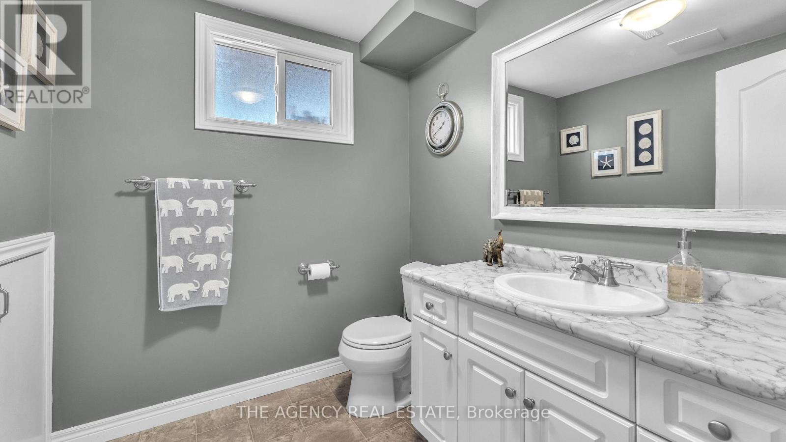 77 Southview Crescent, London South, Ontario  N6J 3L6 - Photo 22 - X12426468