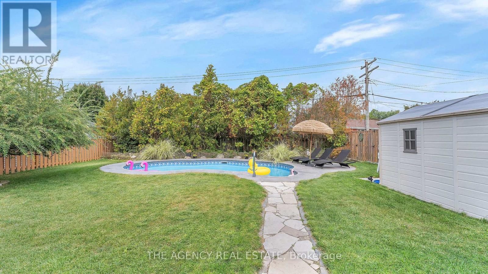 77 Southview Crescent, London South, Ontario  N6J 3L6 - Photo 28 - X12426468